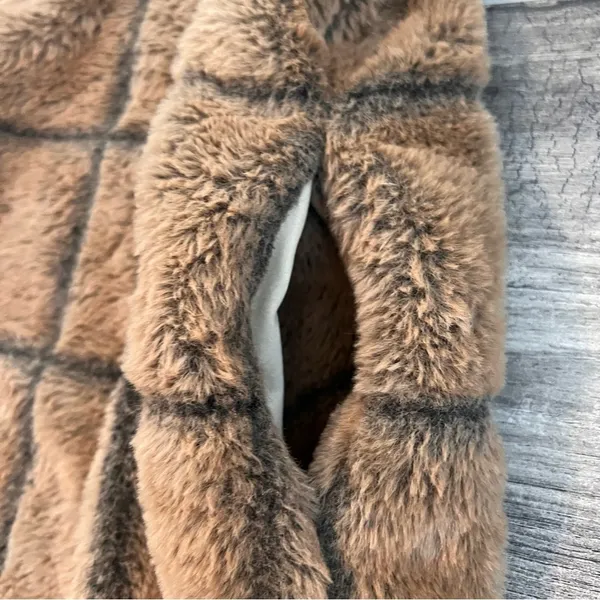 Fair Haven Plush Faux Fur Winter Sweater Coat Size Large Checkered plaid brown - Image 12