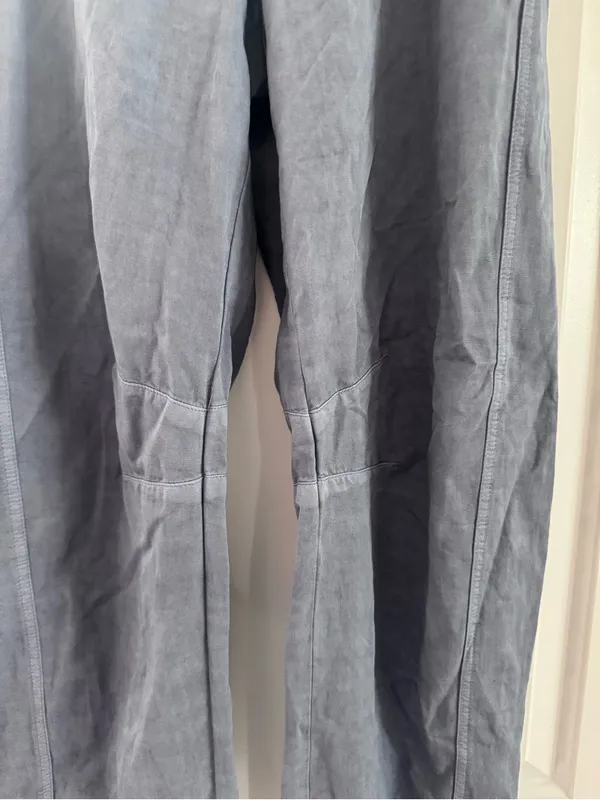 Universal Threads NWT Low-Ride Barrel Leg Pant - Image 3