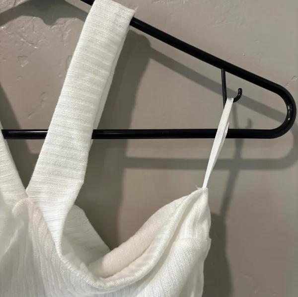 Shein White Cross Strap Crop Top - Image 4