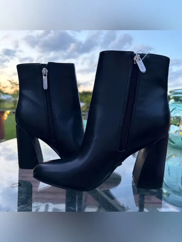 NWT Nine West Ankle Boots Square Heel 5 1/2 Black Vegan Leather Rock Emo Goth - Image 2
