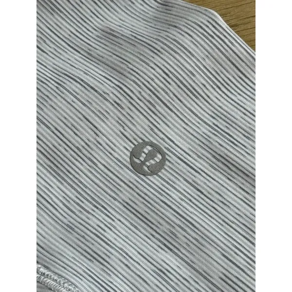 Lululemon Women Wunder Under CROP 22" inseam Luxtreme WAGG White Print Size 10 - Image 12
