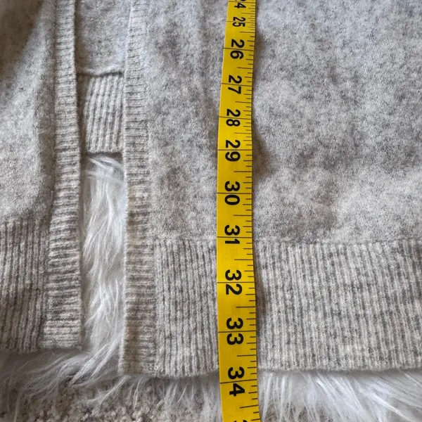 Aritzia Community Open-Front Gray/Cream Dolman Sleeve Cardigan (Wool/Yak) - Image 7