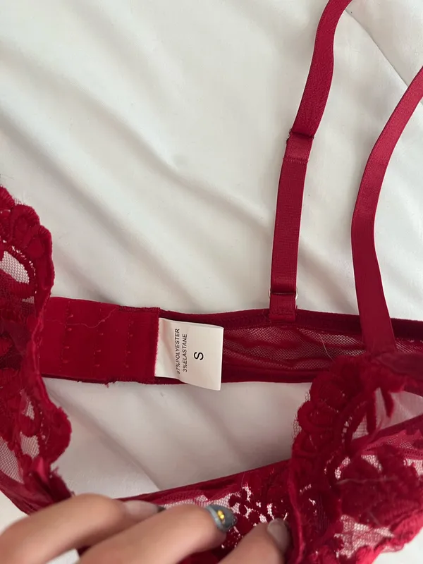 Beautiful maroon mesh lace bra Red - Image 4