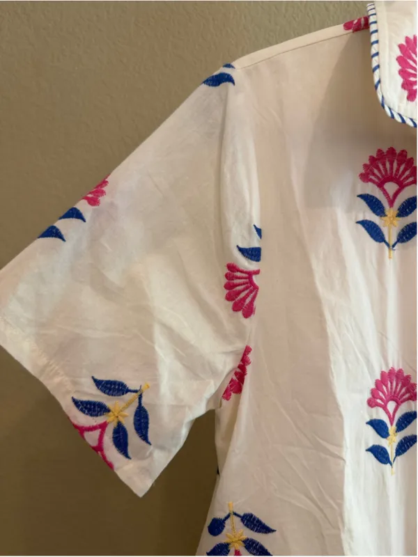 Women's Entro Button Down Embroidered Shirt Dress in White Size S - Image 4