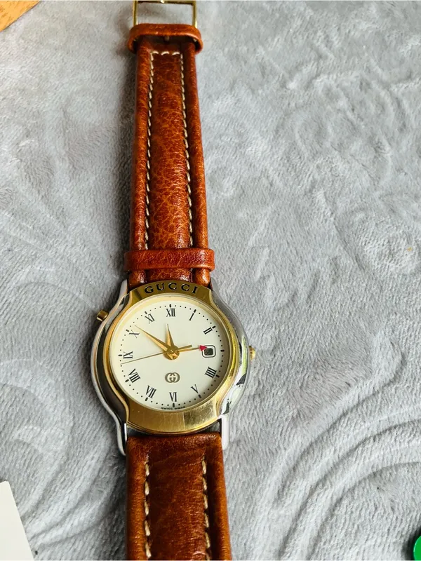 Ladies GUCCI DRESS watch🔥🔥 - Image 6