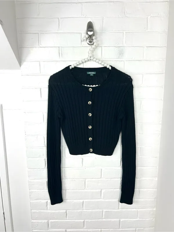 Wild Fable Black Ribbed Knit Cropped Cardigan Sweater Size M - Image 2