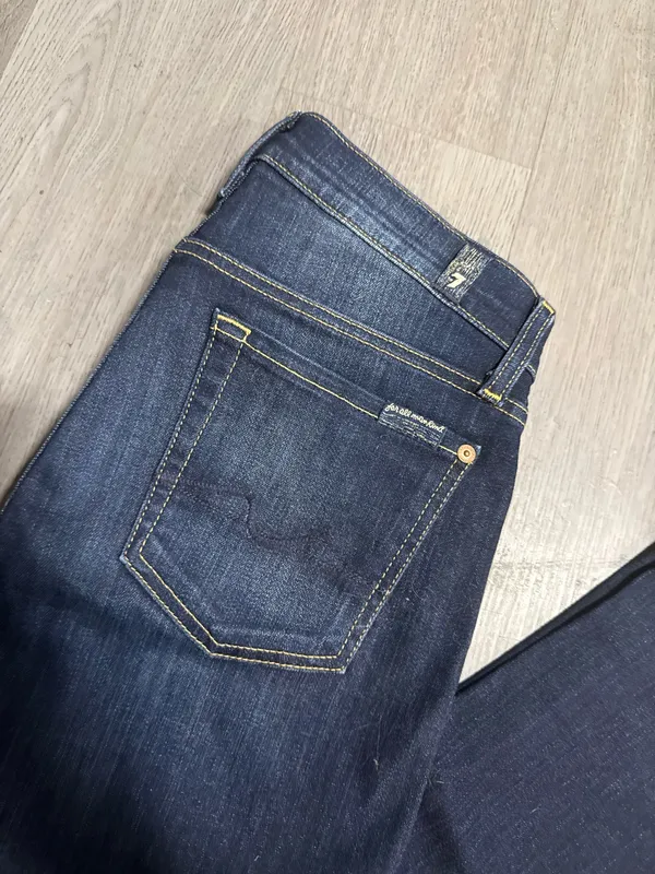 7 For All Mankind genevere skinny jeans - Image 2