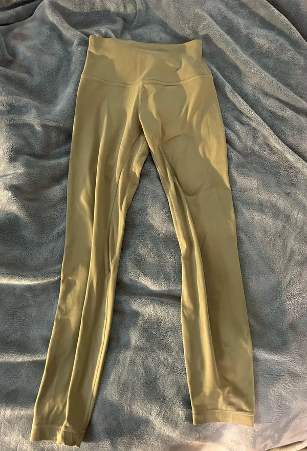 Lululemon Green Leggings - Image 4