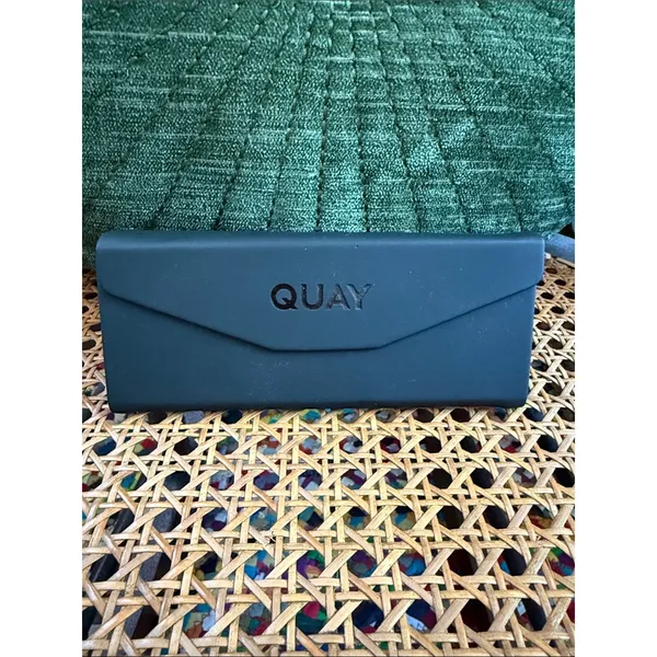 Quay Notorious Tortoise Pattern Square Smoke Lens Bold Dramatic Sunglasses - Image 7