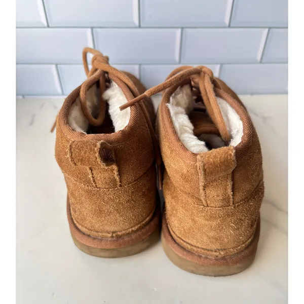 UGG‎ Neumel Chestnut Suede Lace Up Chukka Boots 1094269 Brown Womens 8 - Image 3