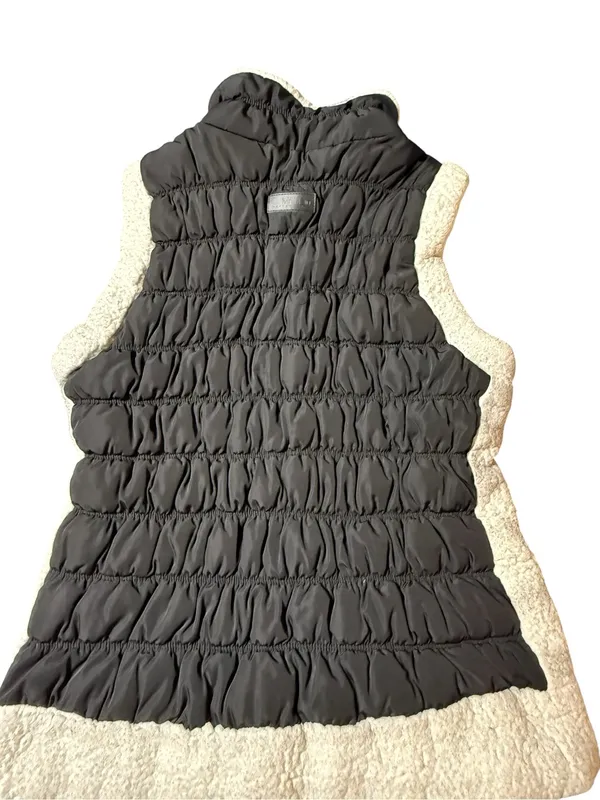 Calvin Klein Performance Sherpa Puffer Vest XL Black Cream - Image 3