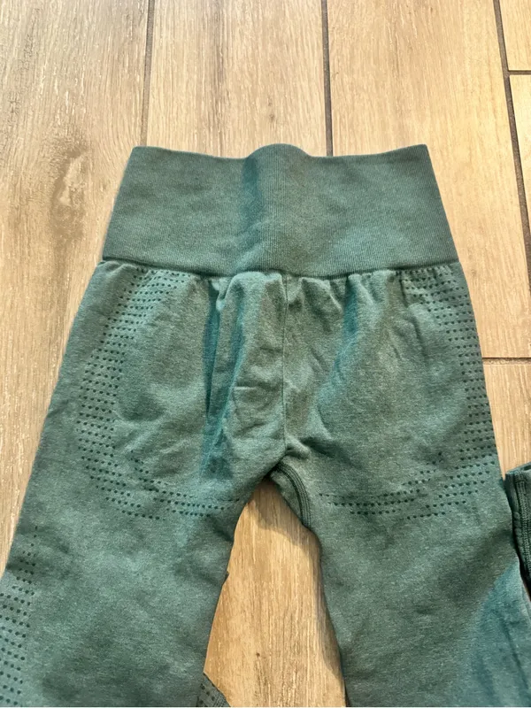 Gymshark Dark Green Seamless High-Waist Leggings - Image 4