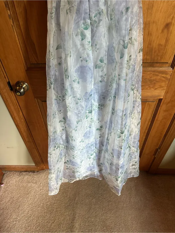 Lulu's Pastel periwinkle Floral Strapless Chiffon Maxi wedding guest Dress small - Image 8