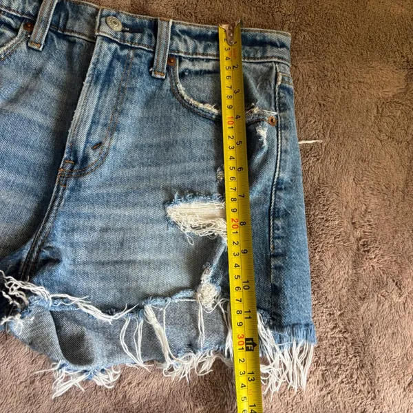 Abercrombie & Fitch Curve Love Mid Rise Mom Shorts Distressed Blue 25 0 - Image 6