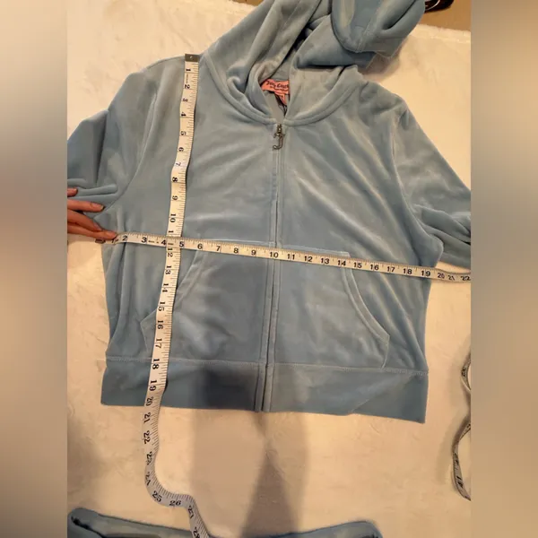 Juicy Couture Sky Blue Velour Set tracksuit size large - Image 4