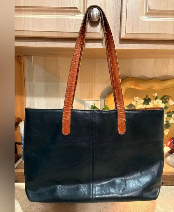 Valentina Black and Brown Shoulder Bag with Leather Handles - Image 7