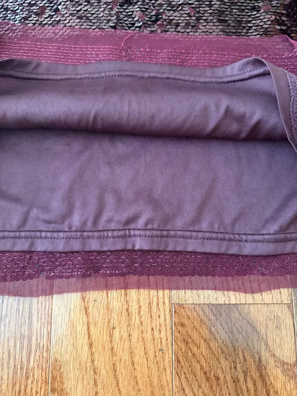 Vtg New H&M Burgundy Sequined Skirt, Sz 2 (EUR 34) - Image 10