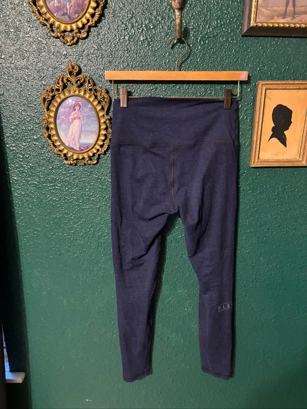 FLEO BLUE LEGGINGS SZ SMALL 26” - Image 2
