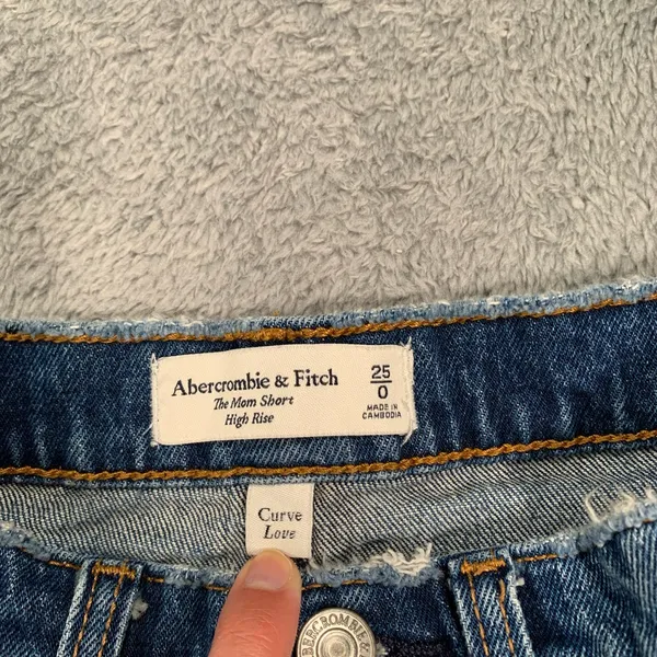 Abercrombie & Fitch mom short high rise Blue Jean Shorts 25/0 - Image 4