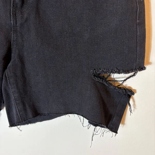 Princess Polly Black Denim Cut Off Distressed‎ High Waisted Shorts Size 6 - Image 3
