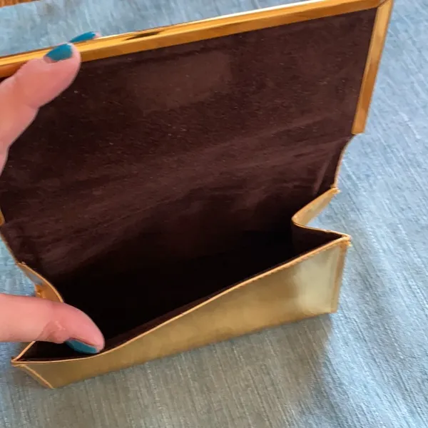 Tory Burch sunglasses case - Image 5