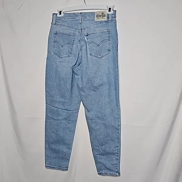 NWOT Levi's Silver Tab mom jeans light wash distressed ripped cropped jeans 29 - Image 8