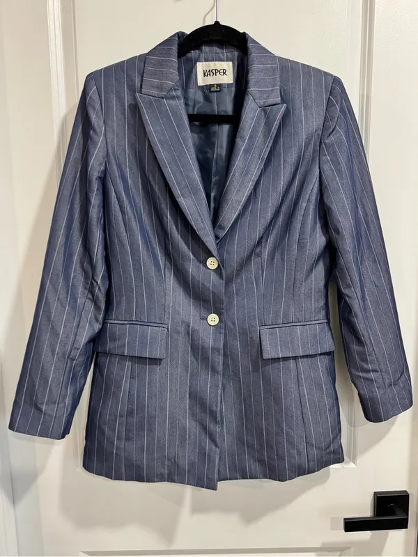 Kasper Blue Pinstripe Two Button Blazer Jacket Size 4 Career Office Professional - Image 2