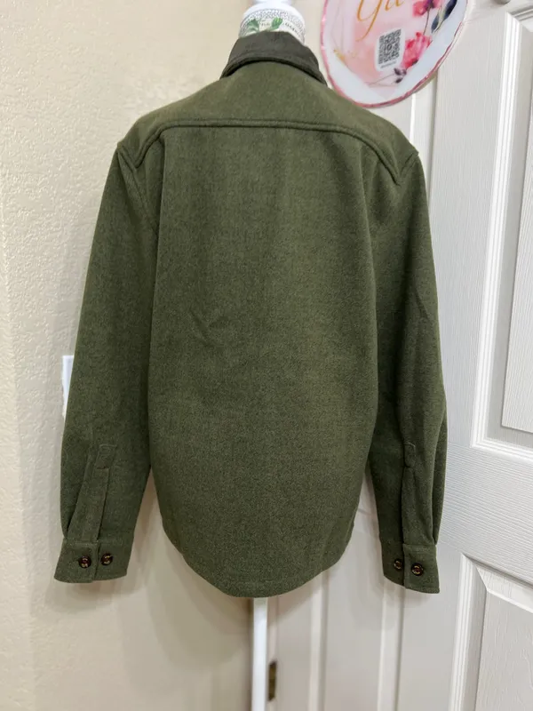 Common People olive green button - Image 3