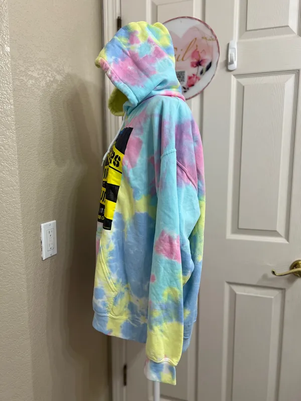 Gildan Heavy Blend Tie Dye Hoodie Only Murders in the Building Graphic XL - Image 6