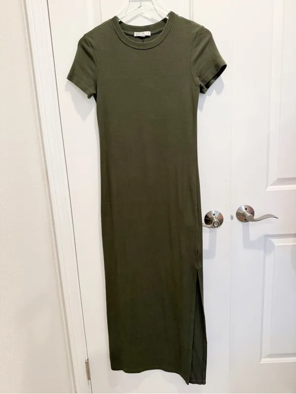 STATESIDE Alma Tee Maxi Dress in Green size Small Soft Jersey Knit - Image 3