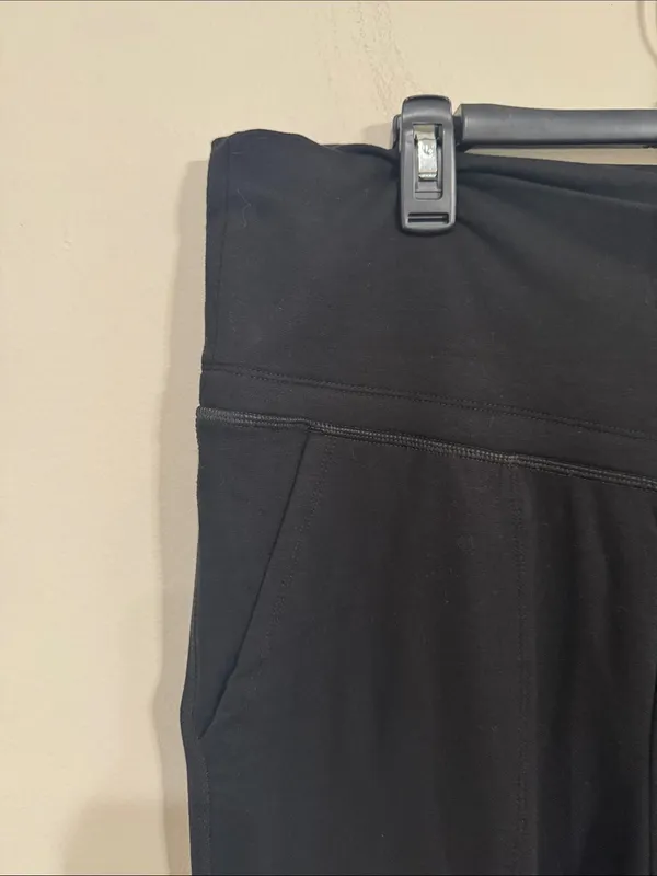 Old Navy Mid-Rise Lived in Jogger in BlackJack Patch Pocket Brushed Soft Cozy L - Image 6
