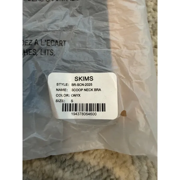 Skims Sz S Fits Everybody Scoop Neck Bra Black NWT - Image 4