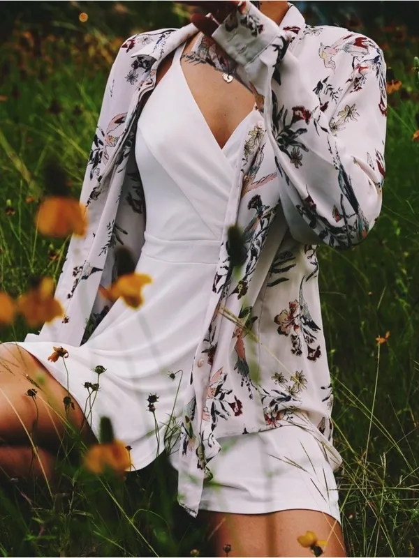 H & M Women’s Long Sleeve Buttons Up Floral Print Blouse Size 0 Hummingbird‎ - Image 4