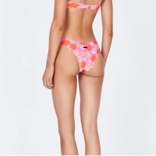 Triangl Mica Slushie Bikini Set - Image 4