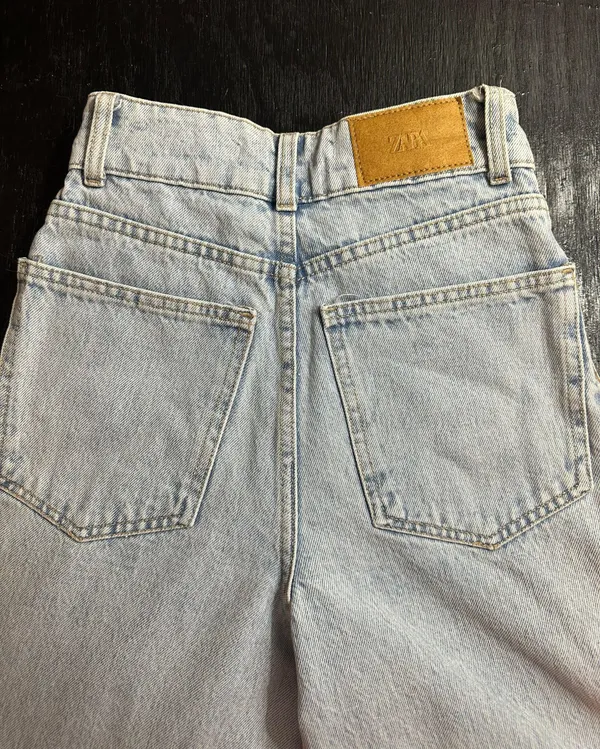 Wide Leg Jeans - Image 3
