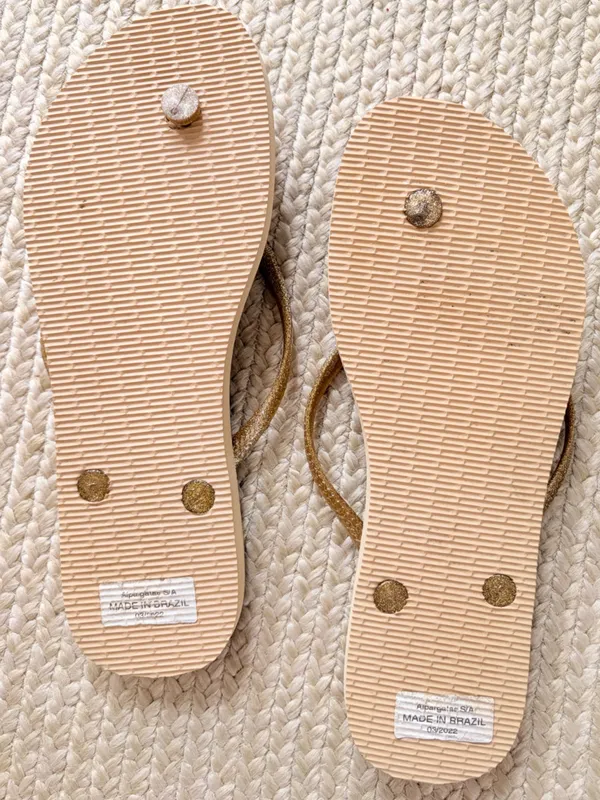 Havaianas Slim Gloss Flip Flops with Gold Glitter Straps 11/12 - Image 3