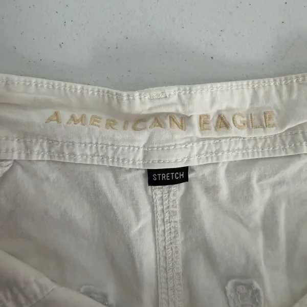 American Eagle Cargo Shorts Womens Size 2 90's Boyfriend Stretch Raw Hem White - Image 7