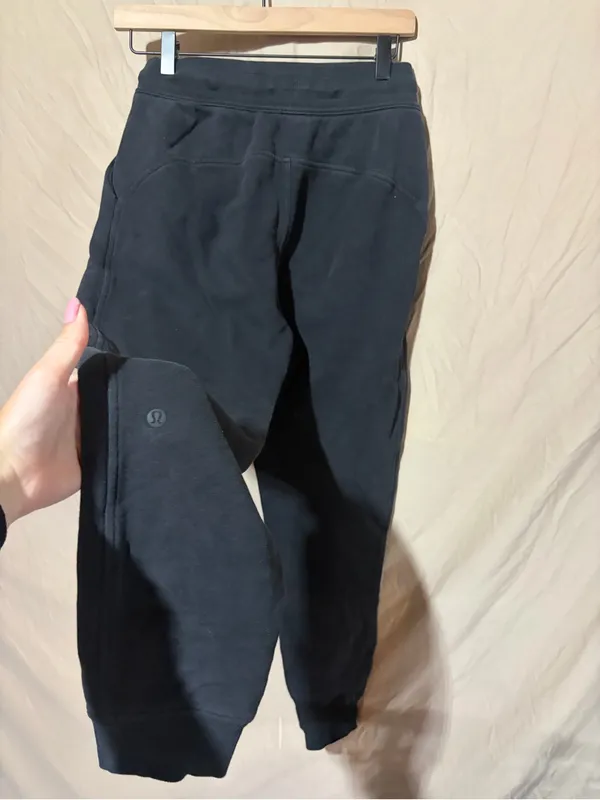 Lululemon Scuba Jogger - Image 3