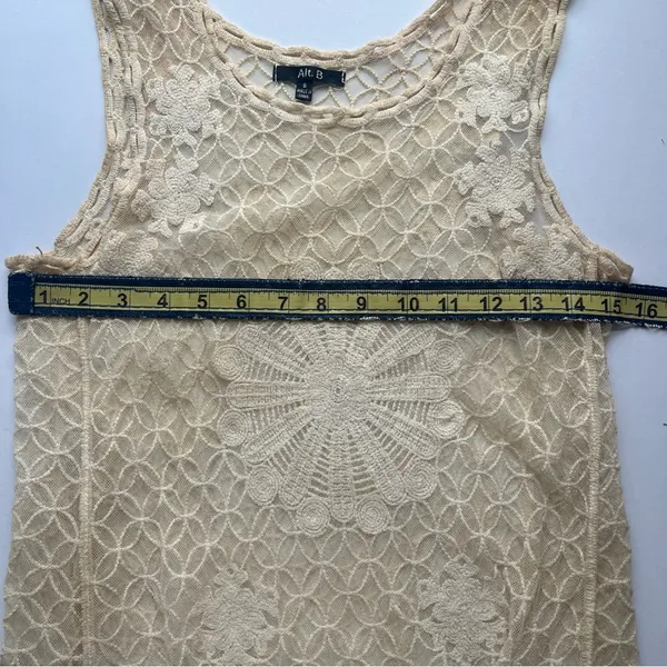 Anthropologie Elegant Cream Lace Sleeveless Top - Image 7