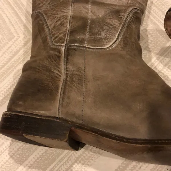 Frye Grey Distressed Paige Tall Pull-on Boots Size 8 - Image 3