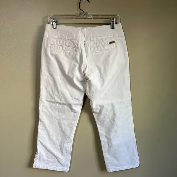 Levi’s white capri pants 4‎ - Image 5