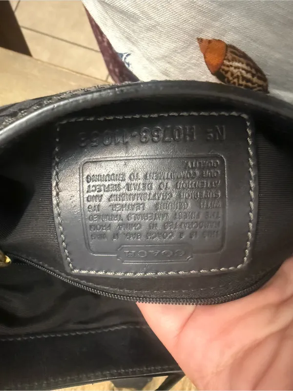 Vintage Coach Black Signature Canvas Shoulder Bag with Brass Hardware - Image 11