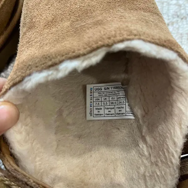 UGG Goldenstar Cozy Clog in Chestnut - Image 5