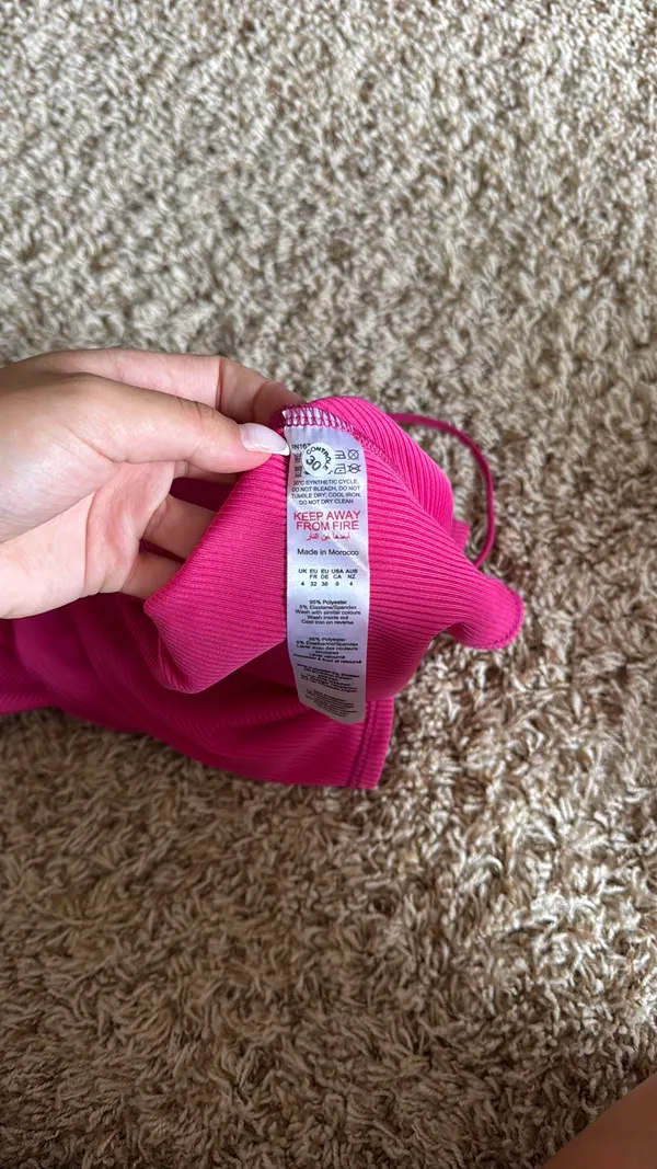 Pretty Little Thing Pink Bodycon Dress - Image 2