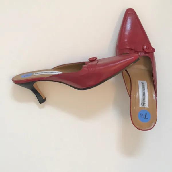 Etienne Aigner red shoes - BNWT - Size 7.5 - Image 2