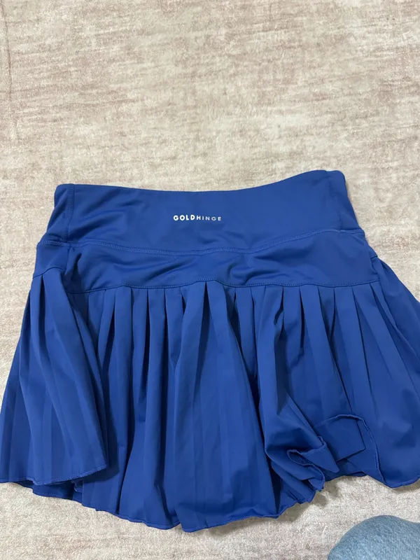 Gold hinge tennis skirt size medium  - Image 4