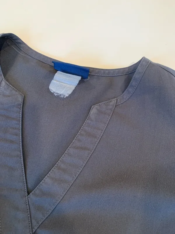 Sanibel Scrubs Women’s Large Gray Wrap-Style V-Neck Short Sleeve Scrub Top - Image 4