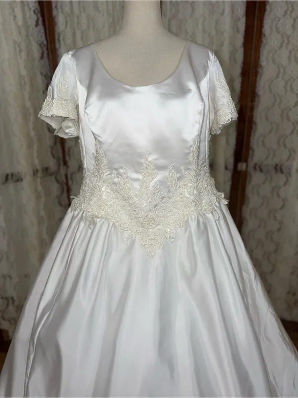 Beautiful Vintage 90s Mon Cheri White Satin Wedding Gown - Image 2