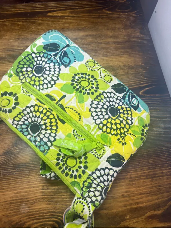 Vera Bradley crossbody purse - Image 2