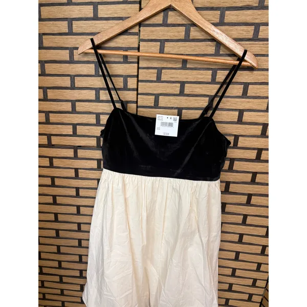 American‎ Eagle Cream And Black Bubble Hem Dress Size Medium - Image 3